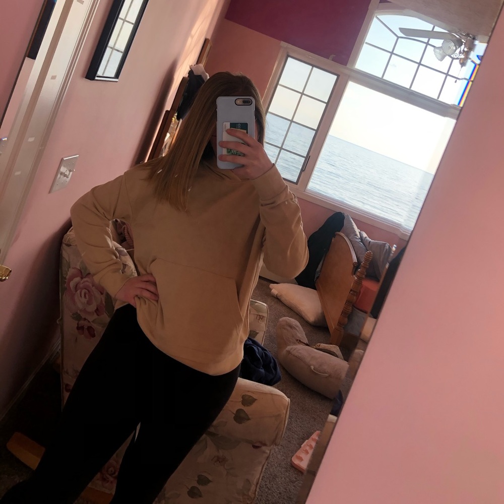 light tan sweatshirt